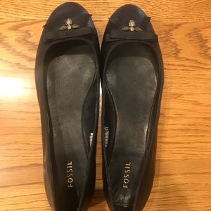 ONLY WORN ONCE black Fossil flats